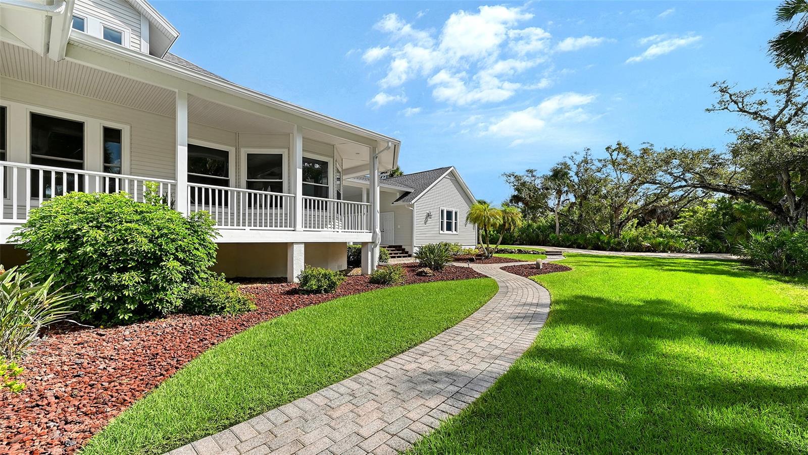 HERITAGE OAKS AT SHAMROCK SHORES 1ST ADD - Residential