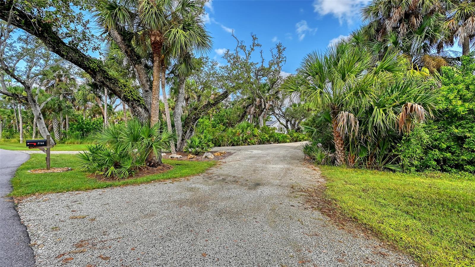 HERITAGE OAKS AT SHAMROCK SHORES 1ST ADD - Residential