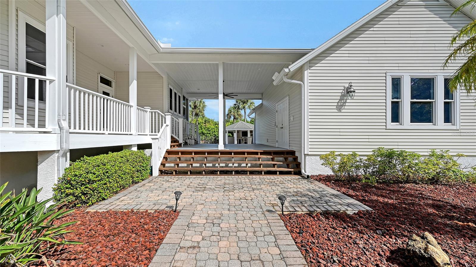 HERITAGE OAKS AT SHAMROCK SHORES 1ST ADD - Residential