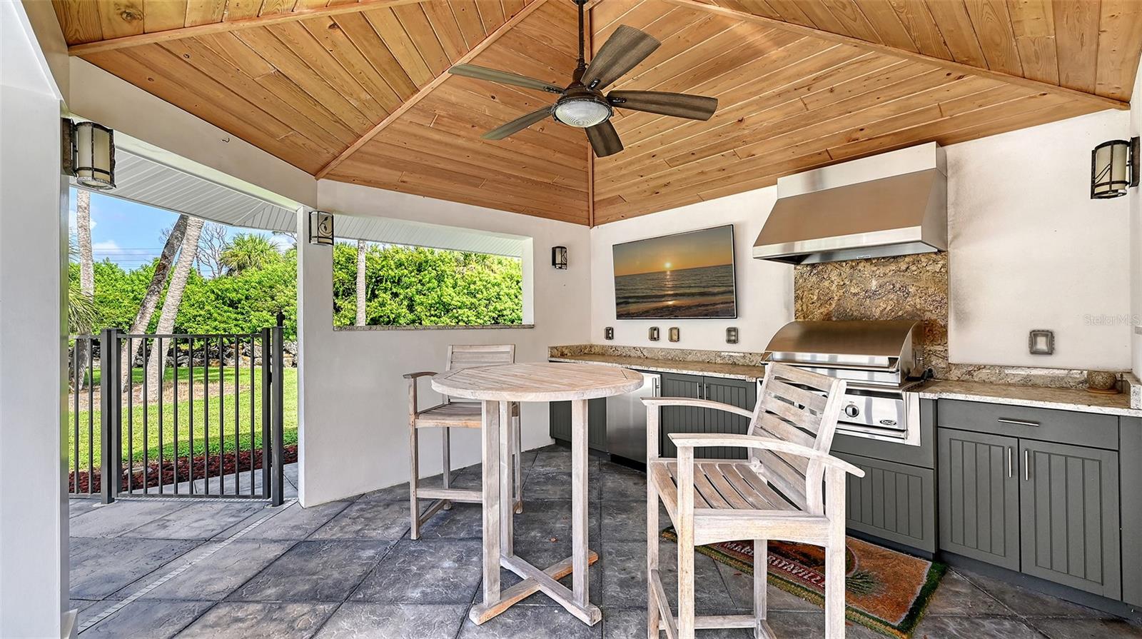 HERITAGE OAKS AT SHAMROCK SHORES 1ST ADD - Residential