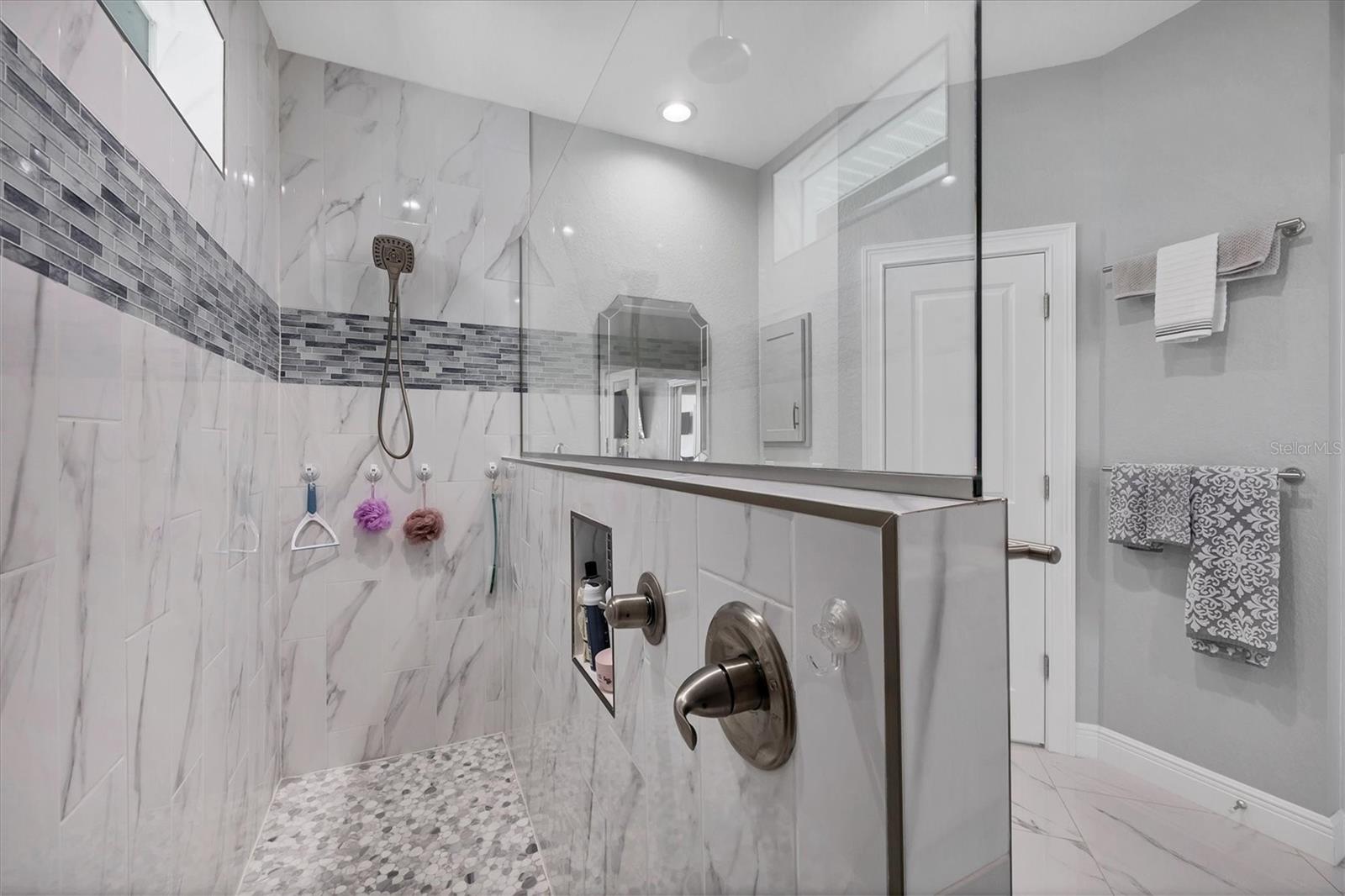 ROTONDA WEST PINE VALLEY - Residential