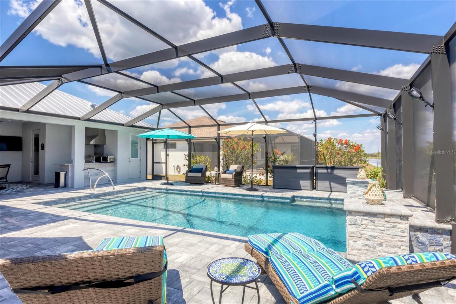 ROTONDA WEST PINE VALLEY - Residential