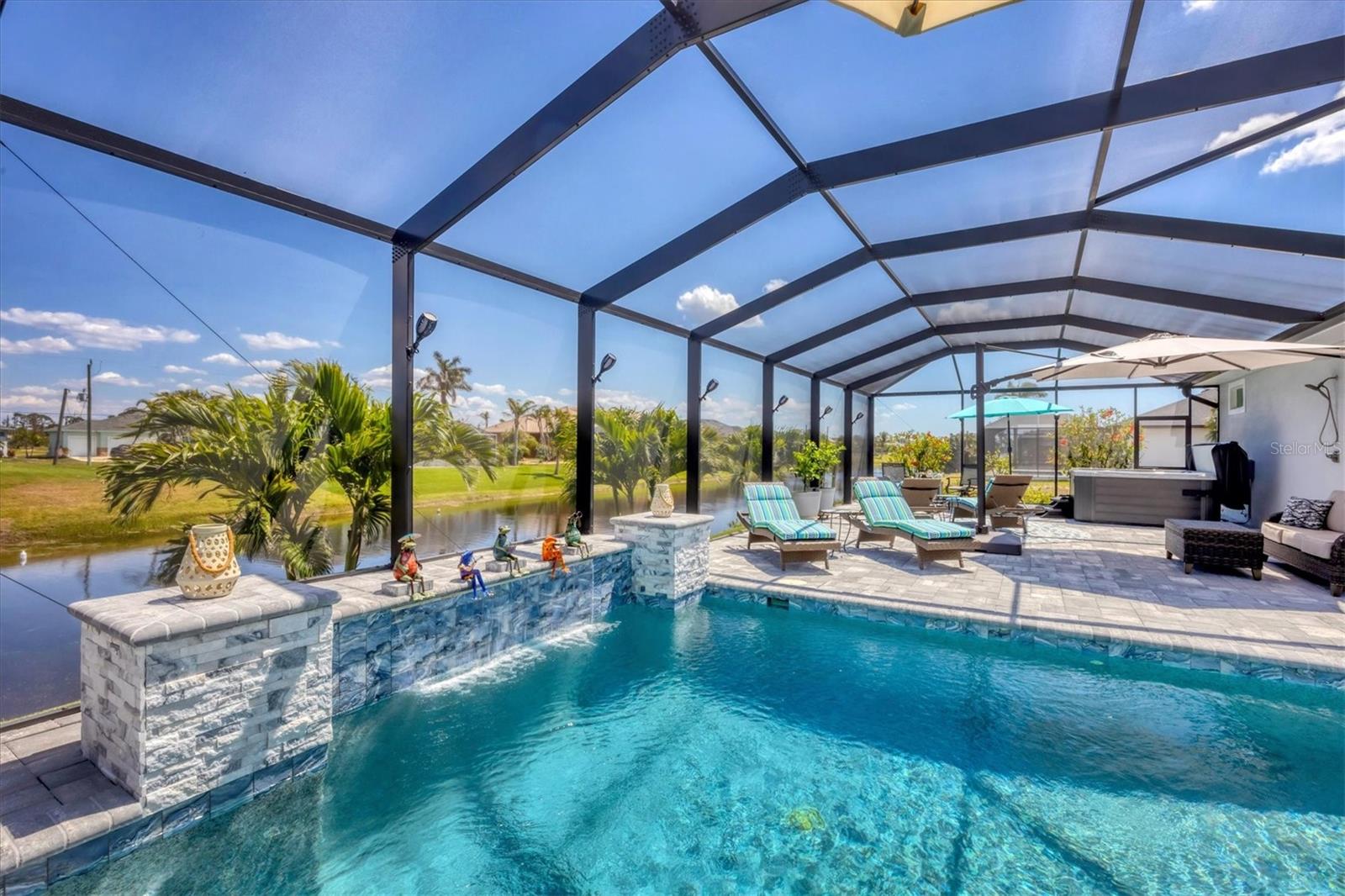 ROTONDA WEST PINE VALLEY - Residential