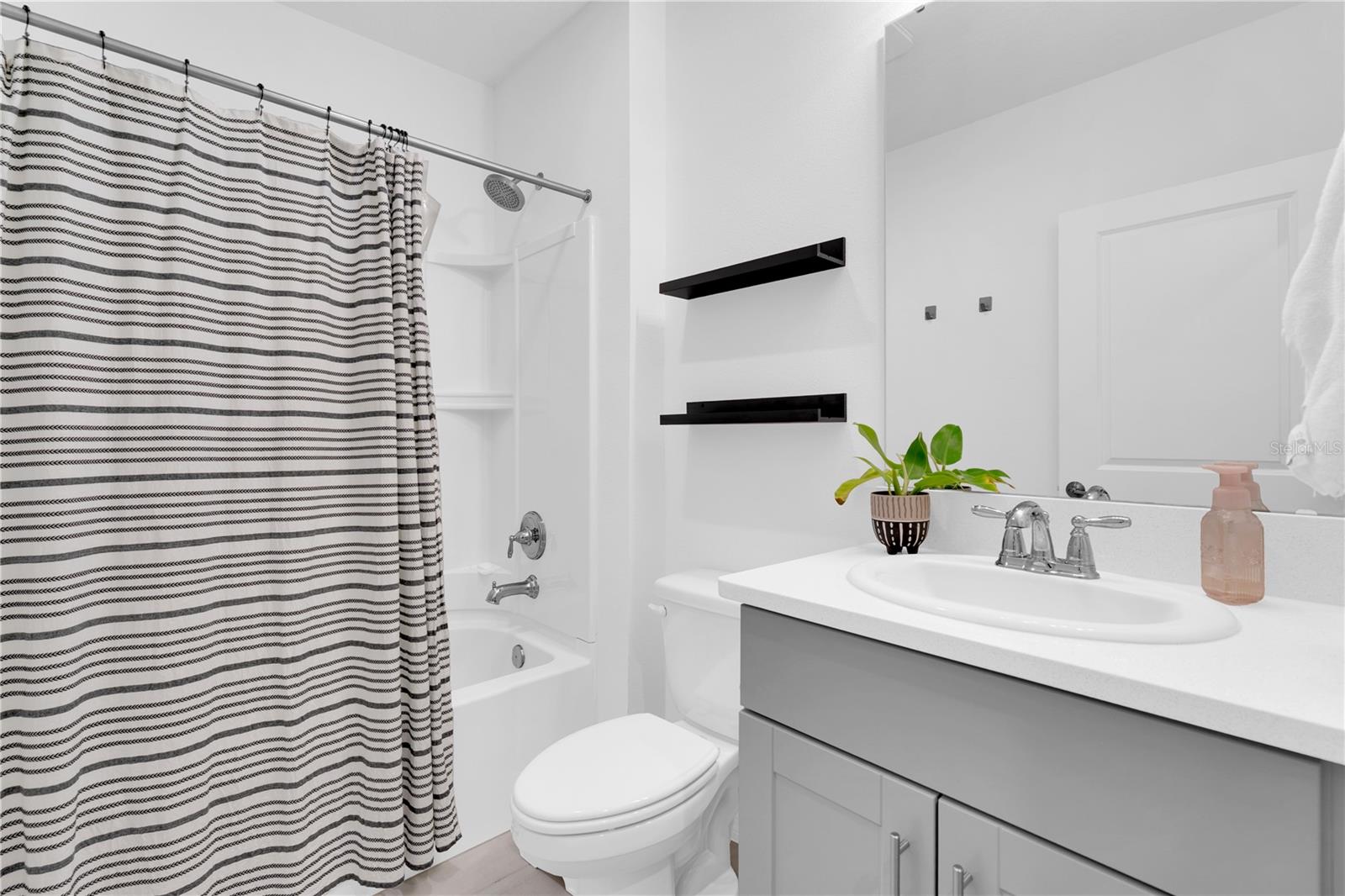 SOUTHERN PINES PH 4 - Residential Lease