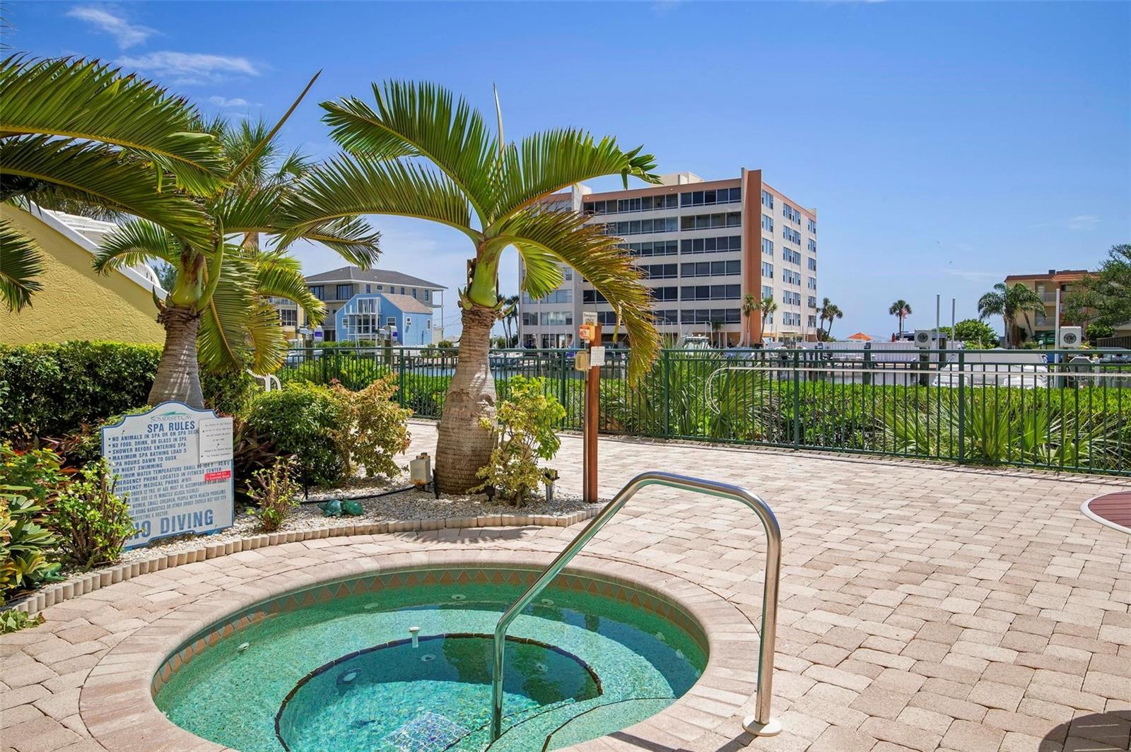 SOMERSET CAY - Residential Lease