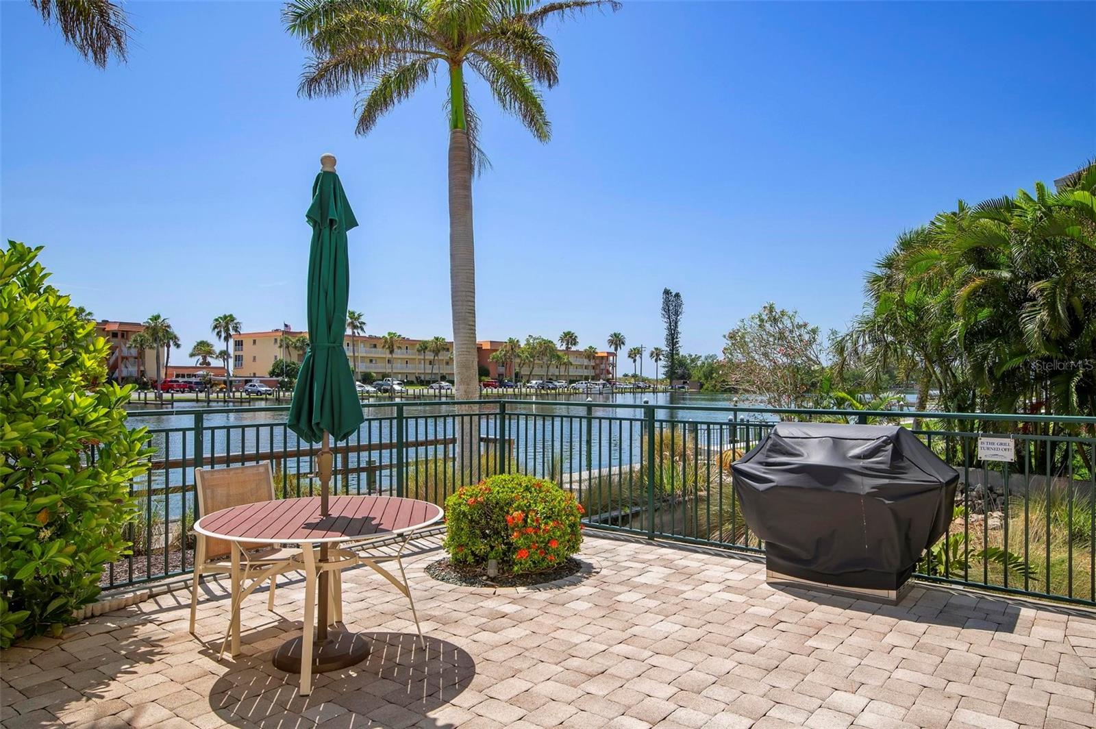 SOMERSET CAY - Residential Lease