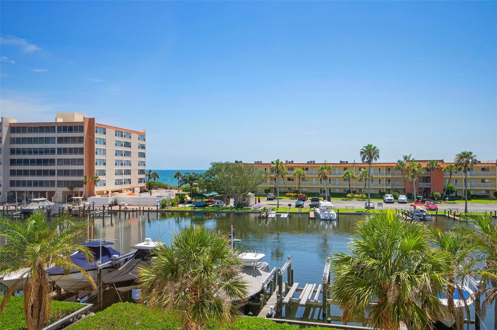 SOMERSET CAY - Residential Lease