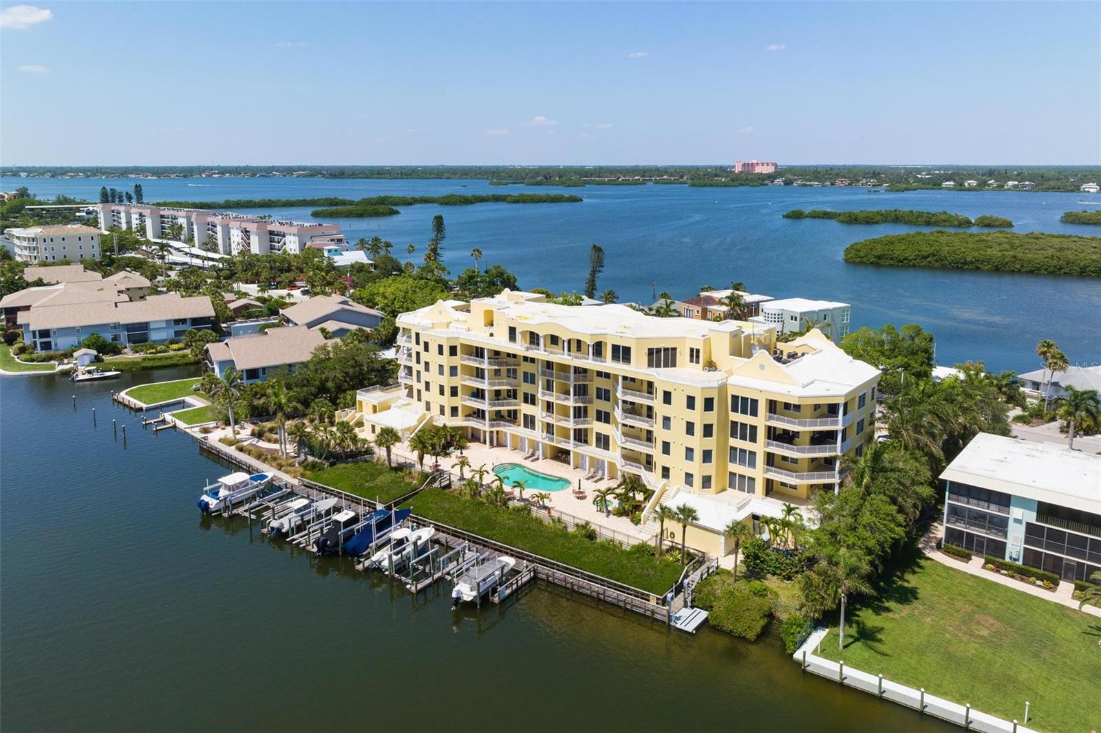 SOMERSET CAY - Residential Lease