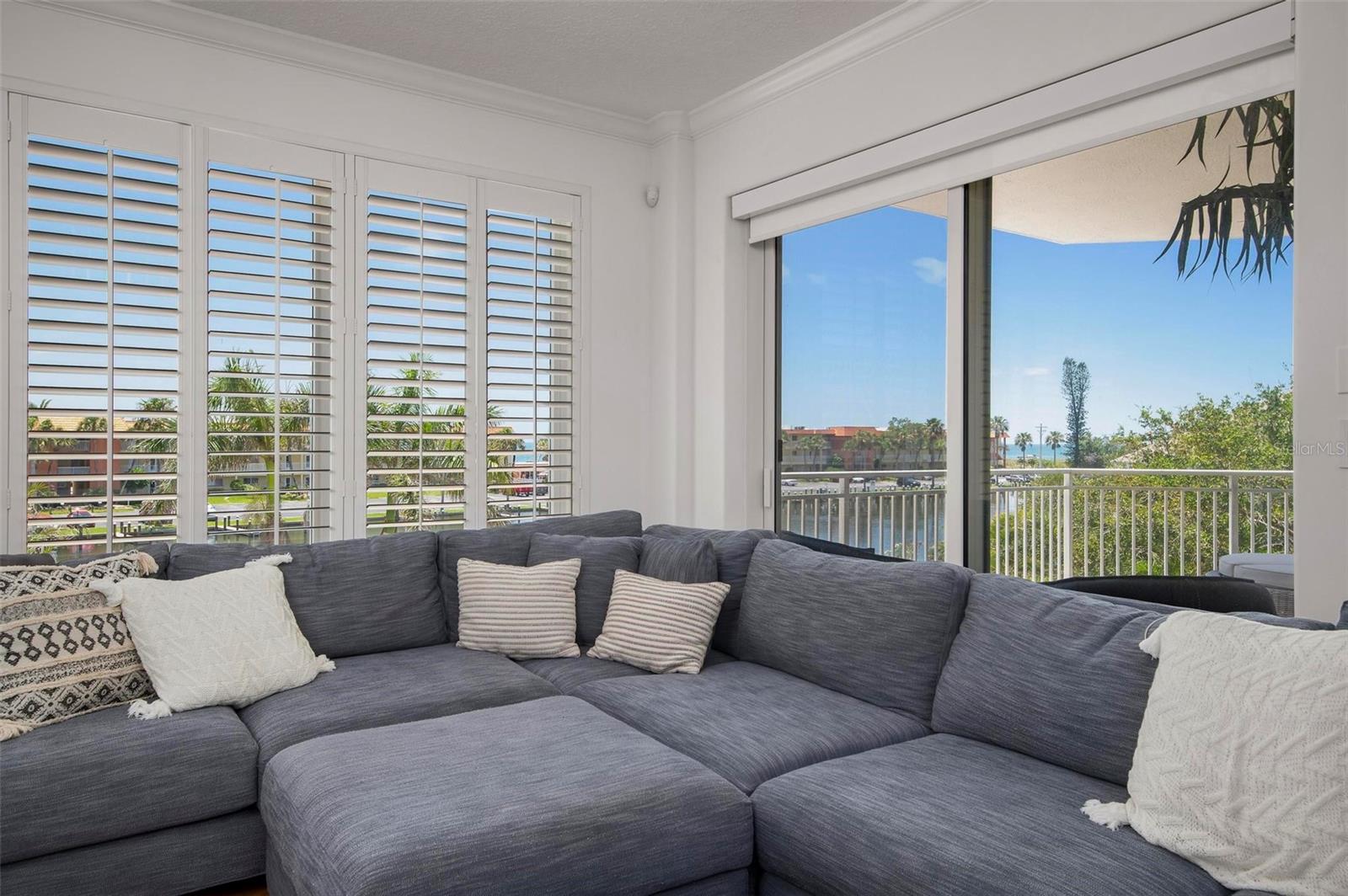 SOMERSET CAY - Residential Lease