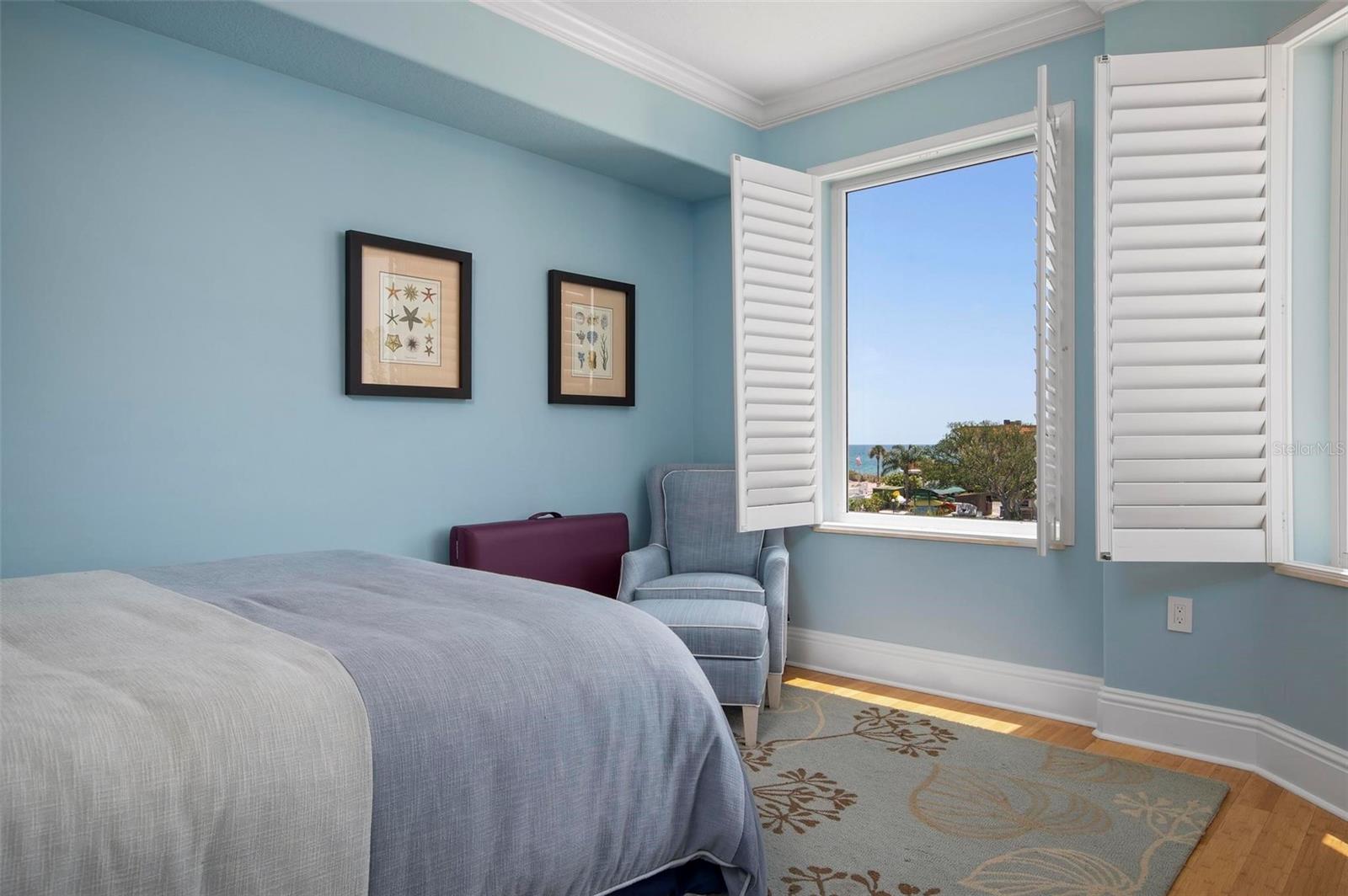 SOMERSET CAY - Residential Lease