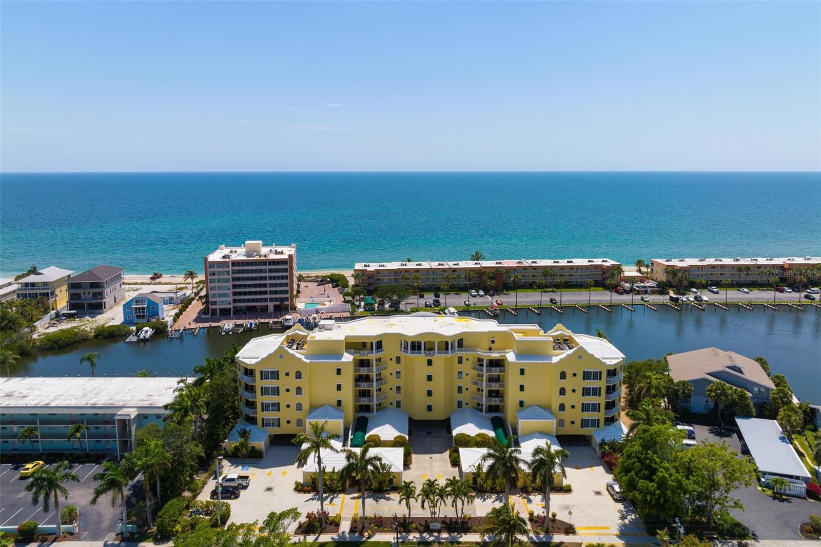 SOMERSET CAY - Residential Lease
