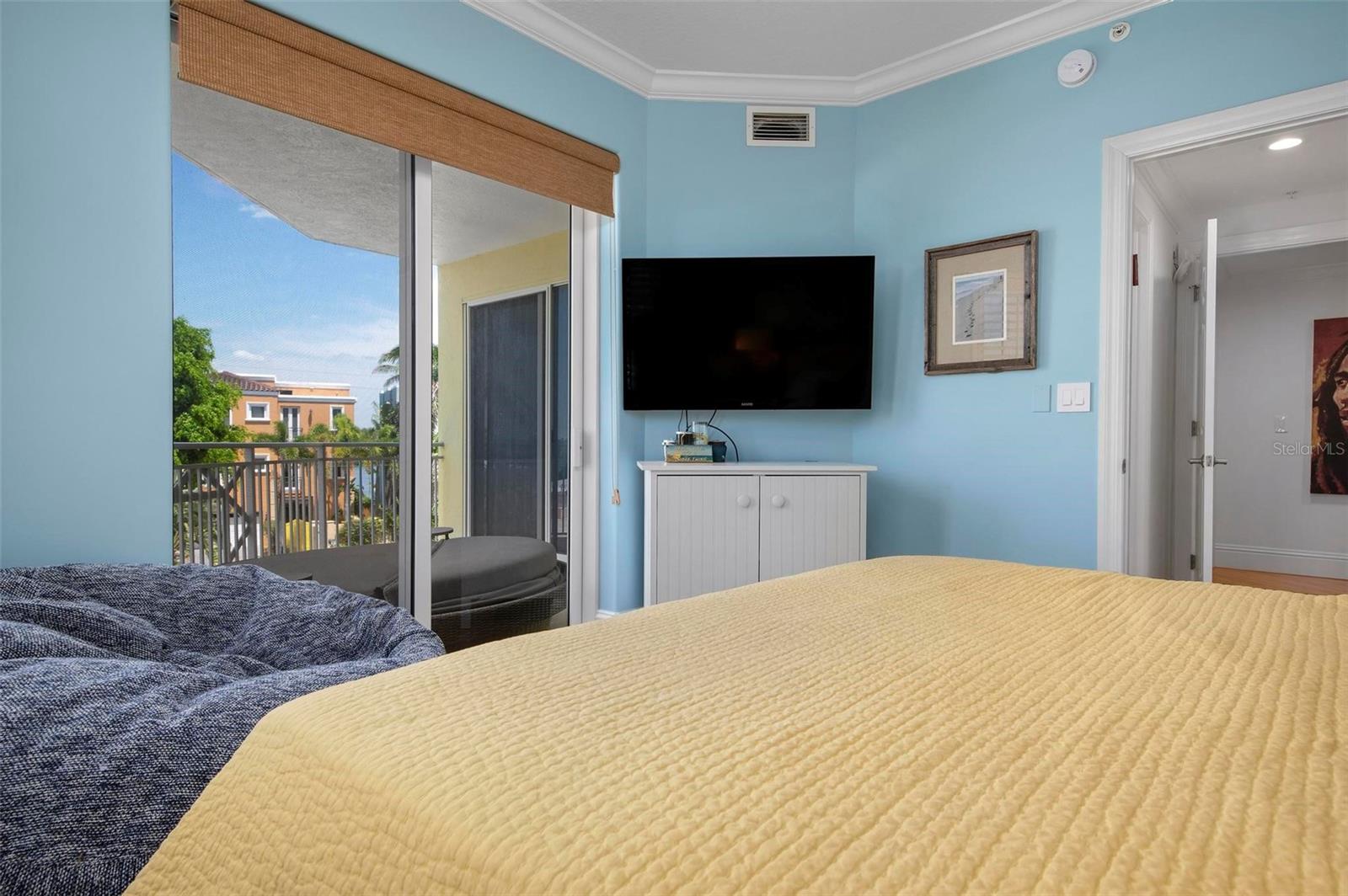 SOMERSET CAY - Residential Lease