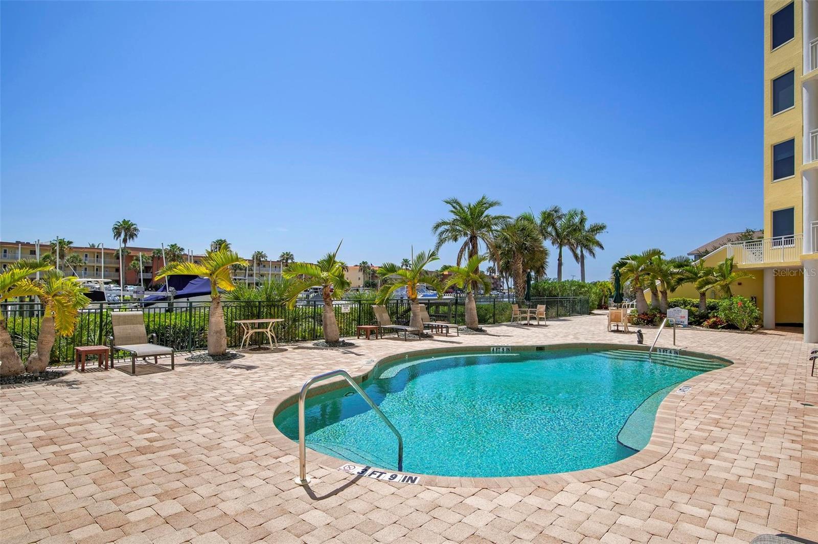 SOMERSET CAY - Residential Lease