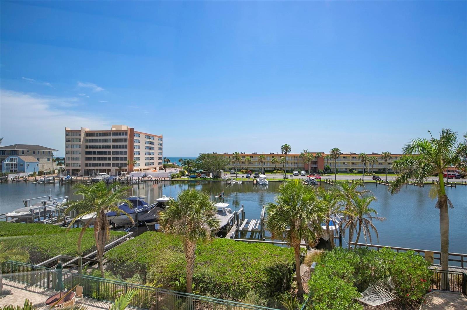 SOMERSET CAY - Residential Lease