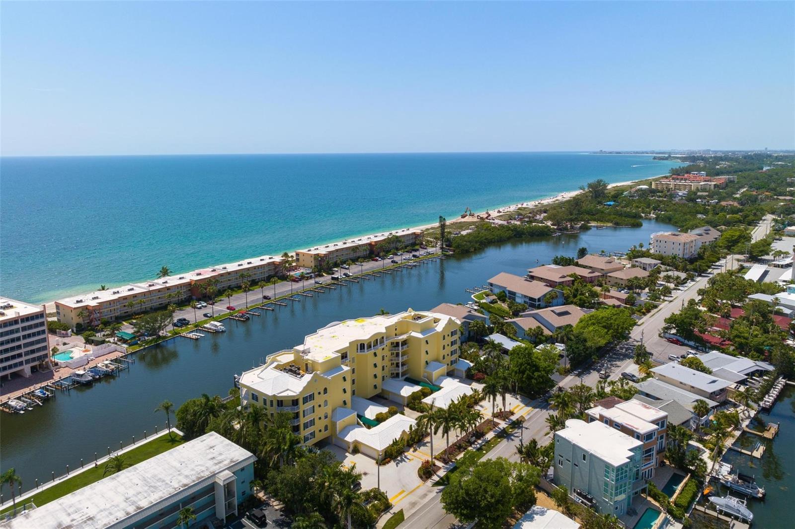 SOMERSET CAY - Residential Lease