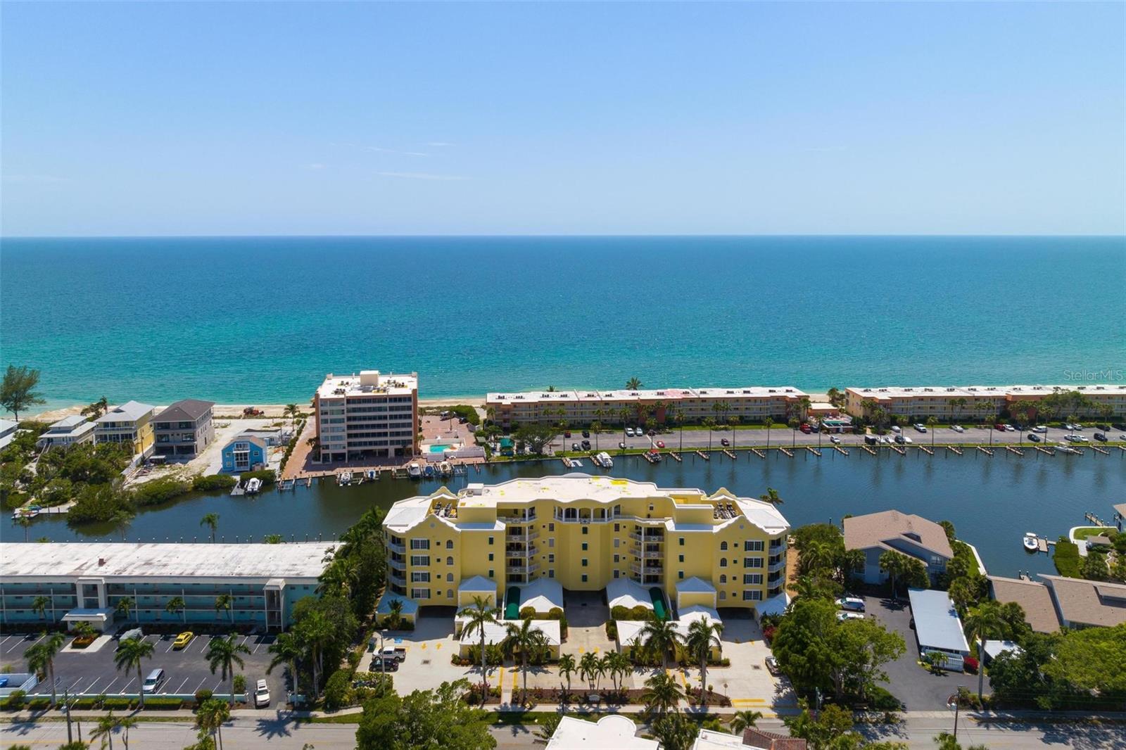 SOMERSET CAY - Residential Lease