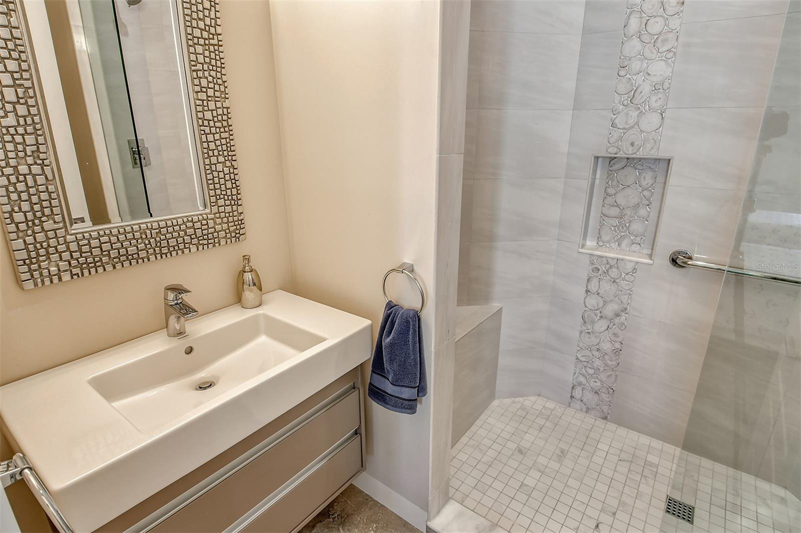 SAINT ARMANDS DIV JOHN RINGLING ESTATES - Residential