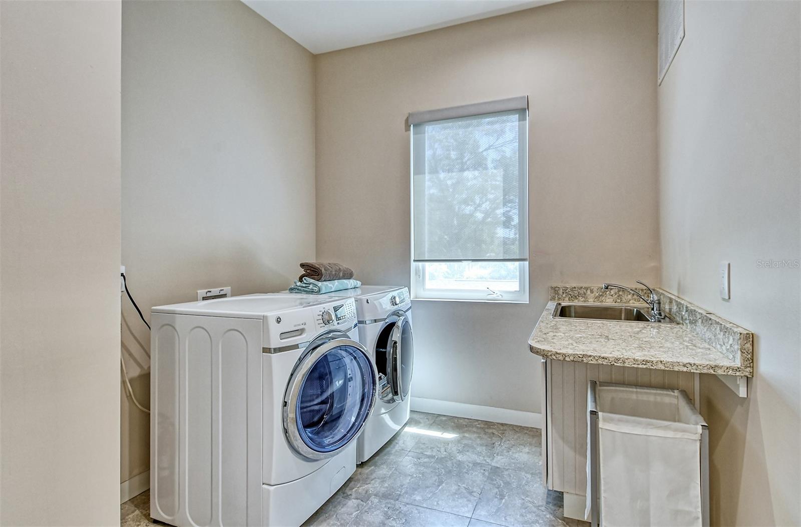 SAINT ARMANDS DIV JOHN RINGLING ESTATES - Residential