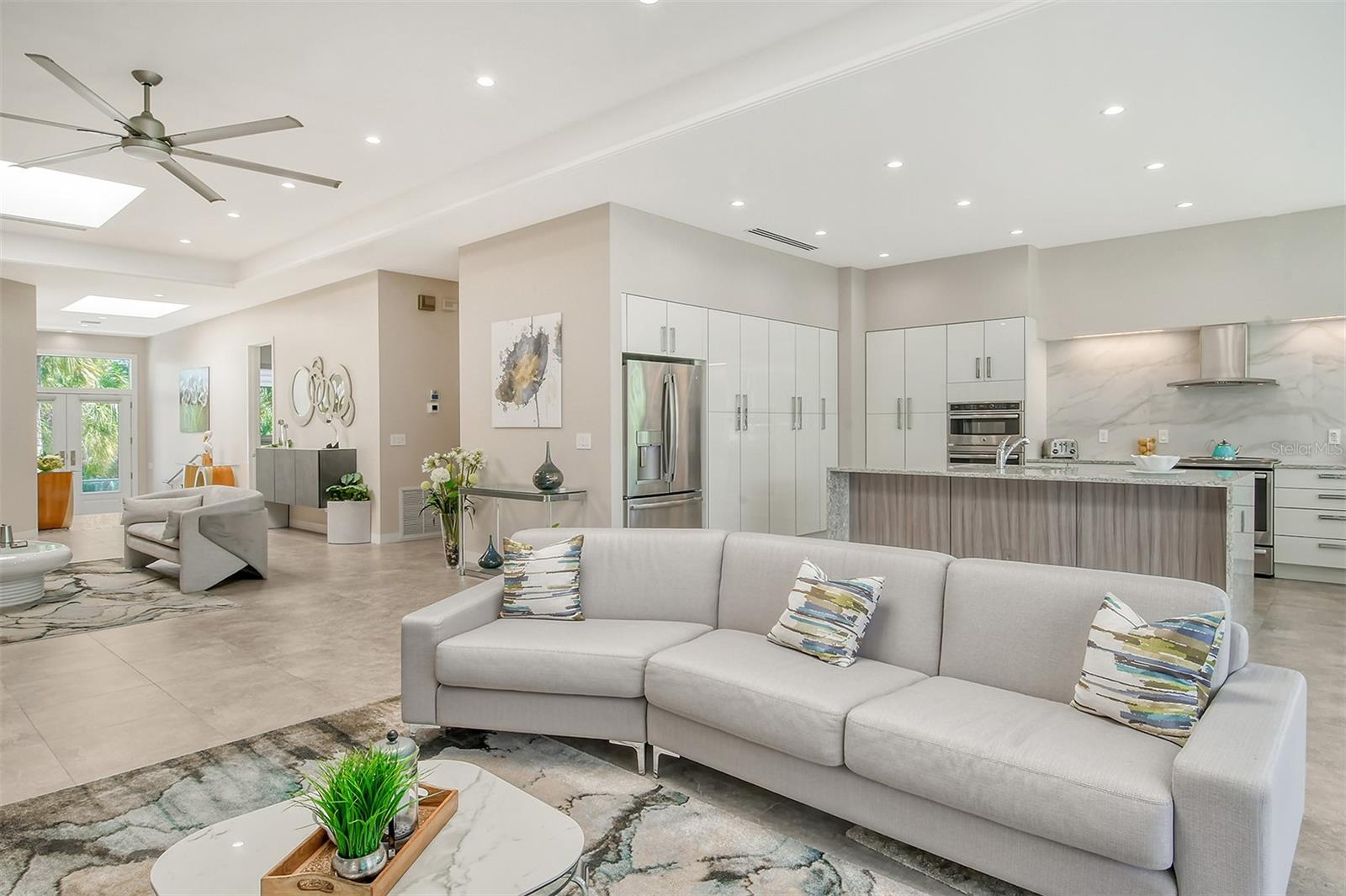 SAINT ARMANDS DIV JOHN RINGLING ESTATES - Residential