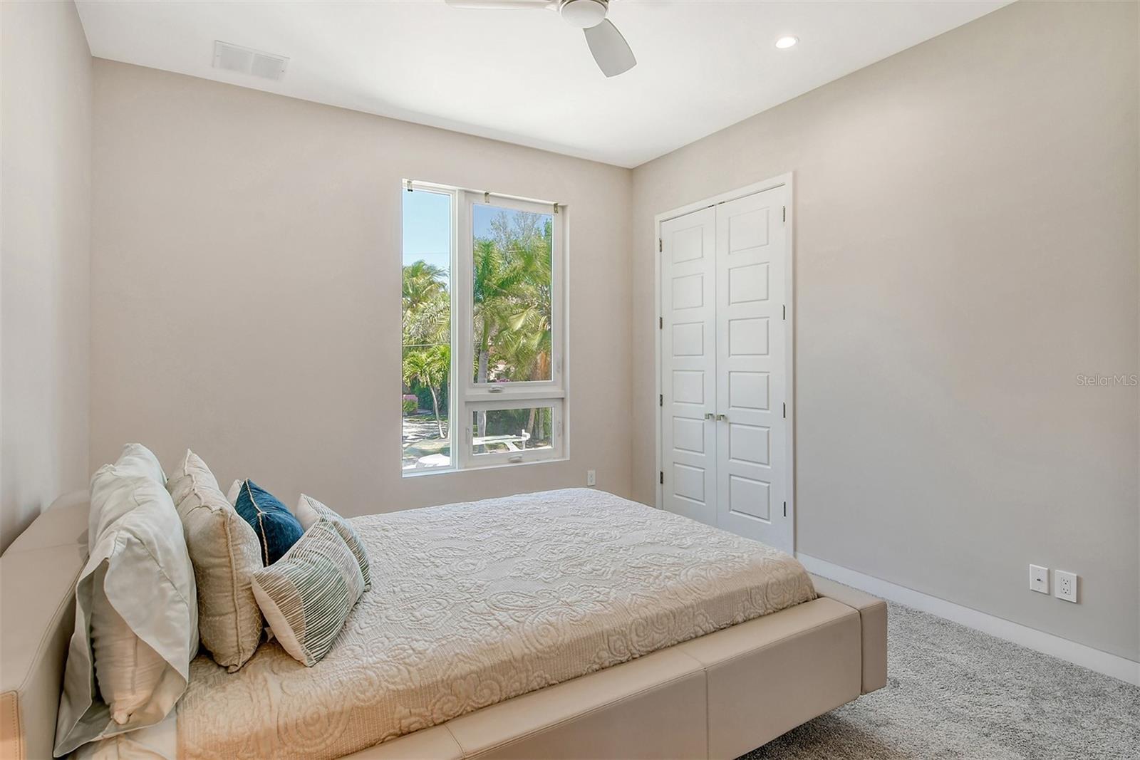 SAINT ARMANDS DIV JOHN RINGLING ESTATES - Residential