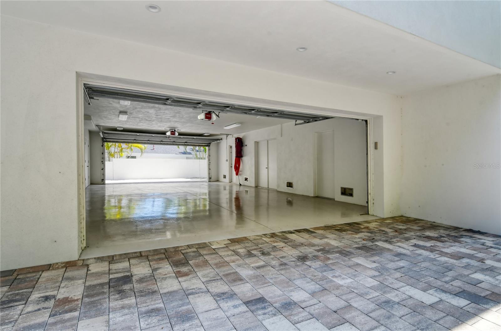 SAINT ARMANDS DIV JOHN RINGLING ESTATES - Residential