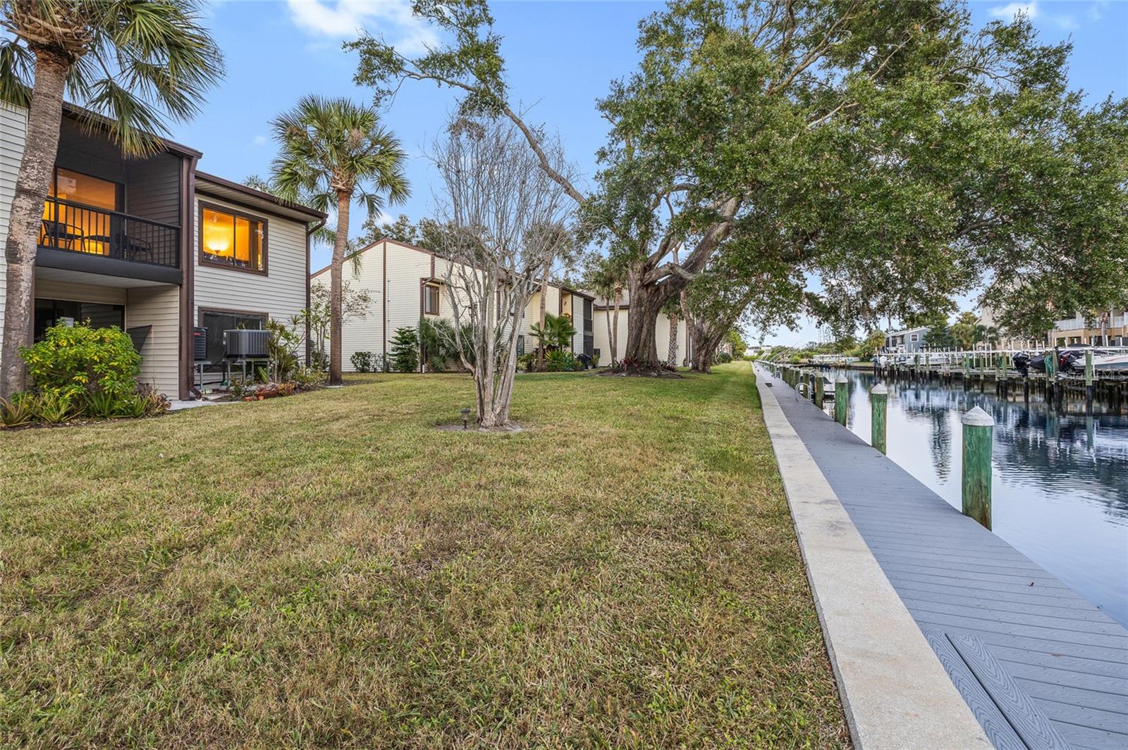 MOORINGS THE CONDO - Residential