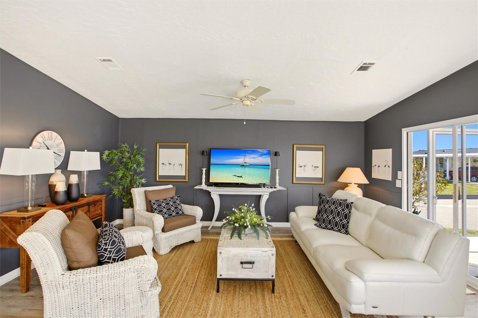 BUTTONWOOD VILLAGE - Residential