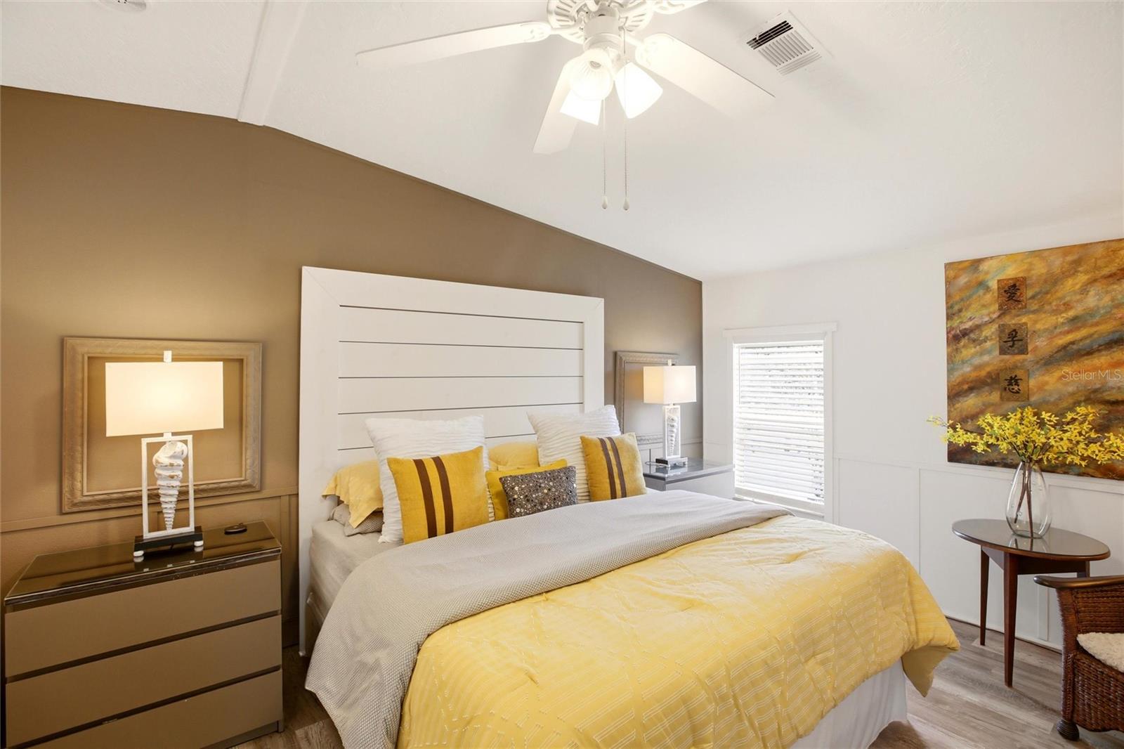 BUTTONWOOD VILLAGE - Residential