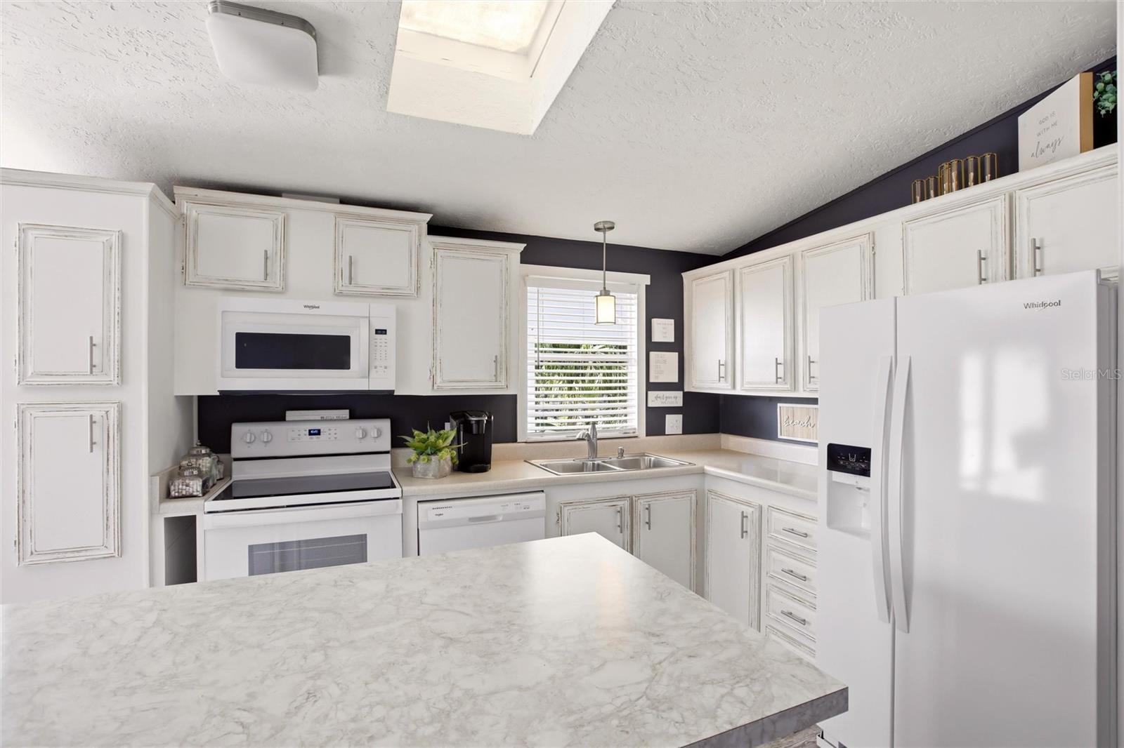 BUTTONWOOD VILLAGE - Residential