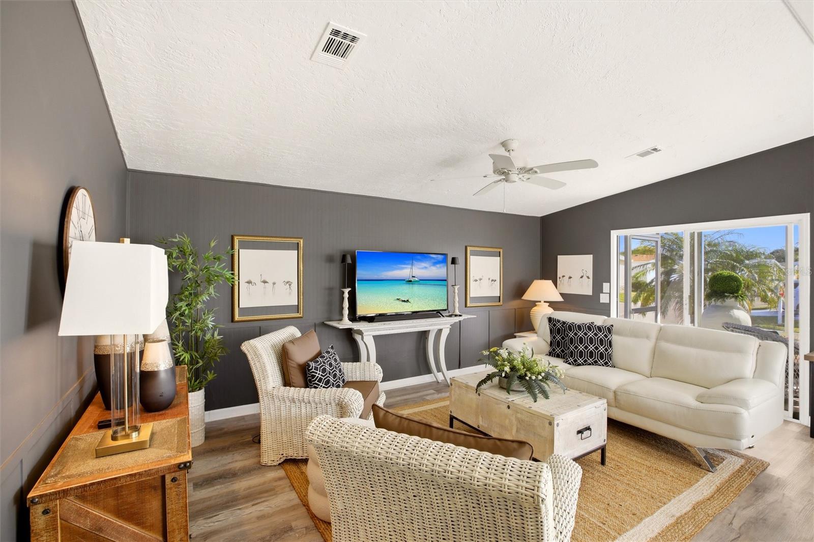 BUTTONWOOD VILLAGE - Residential