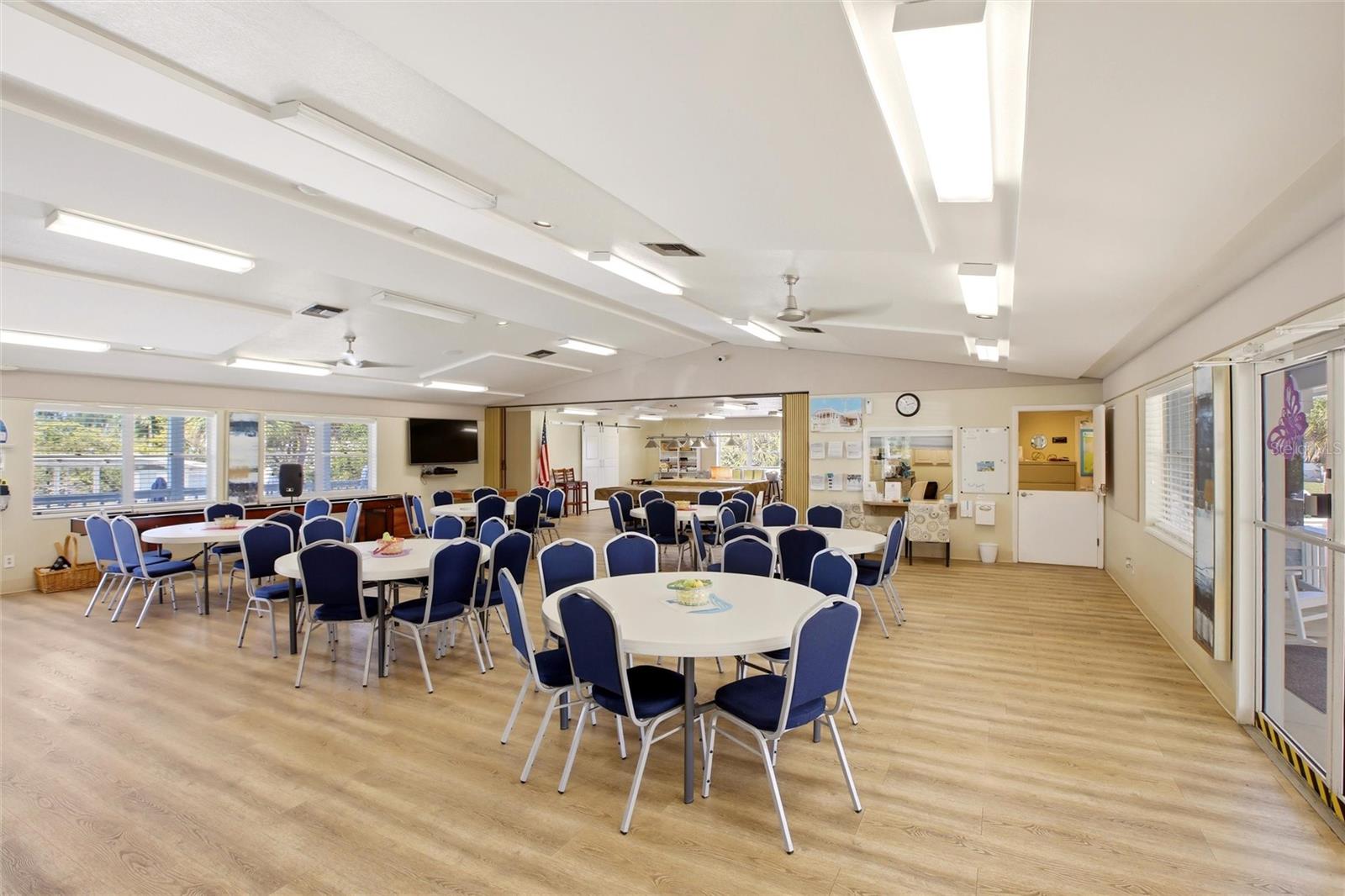 BUTTONWOOD VILLAGE - Residential