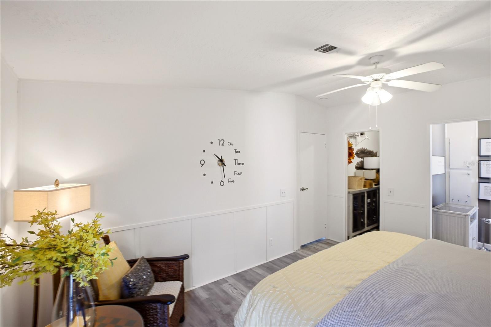 BUTTONWOOD VILLAGE - Residential