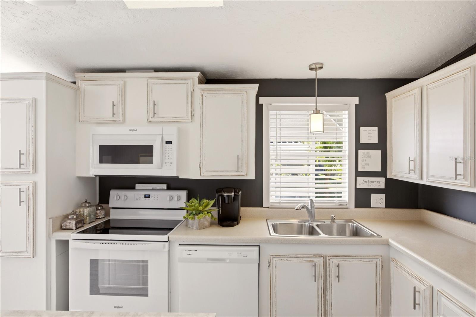 BUTTONWOOD VILLAGE - Residential