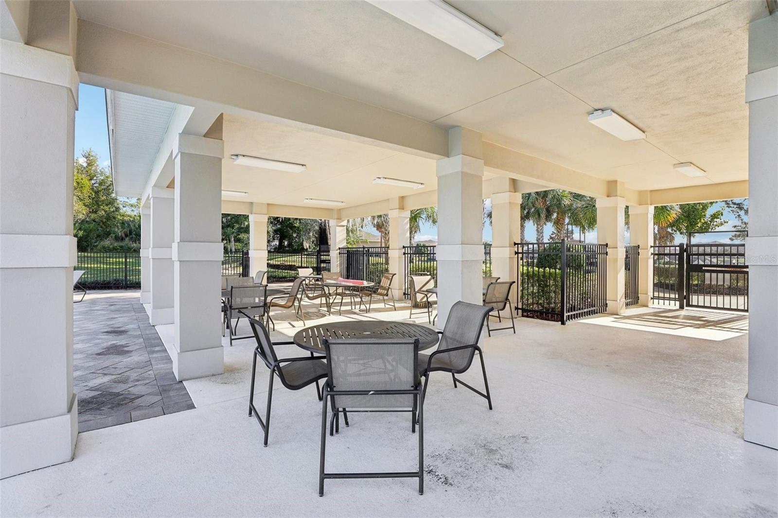 JOHNS LAKE LNDG - Residential