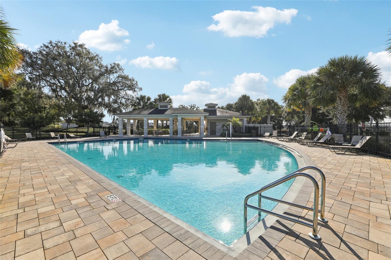 JOHNS LAKE LNDG - Residential