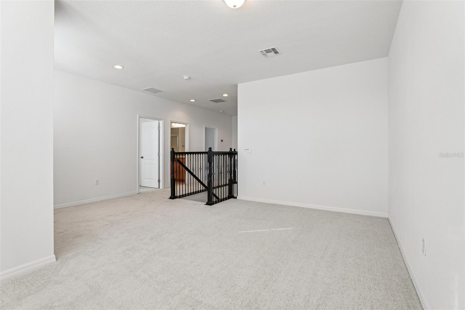 JOHNS LAKE LNDG - Residential