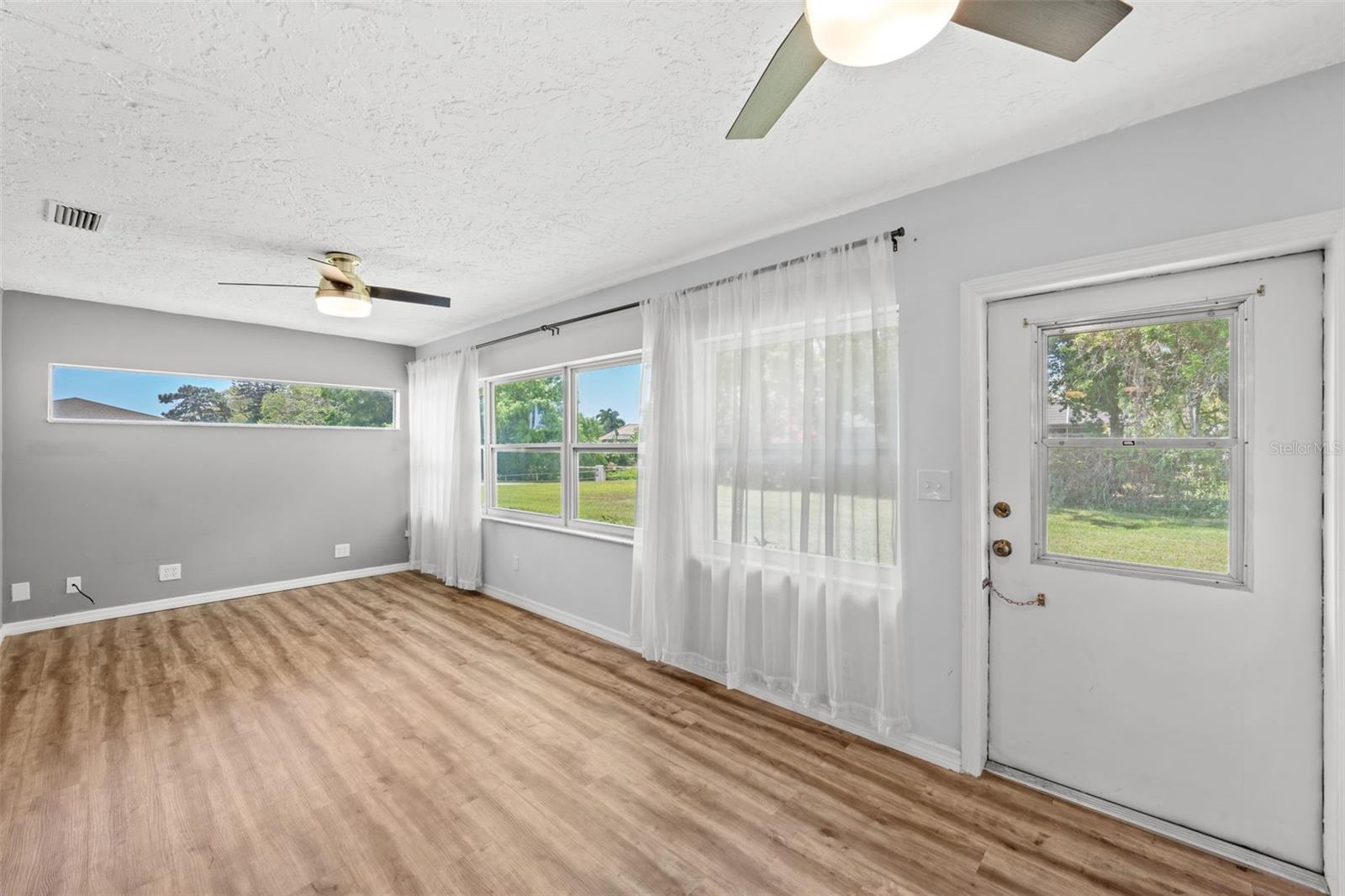 PALM-AIRE AT SARASOTA 9-A - Residential