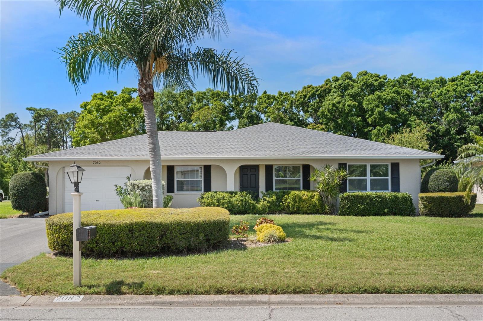 MOTIVATED SELLER - MEMBER OF THE ARMED FORCES PREPARING FOR DEPLOYMENT.Welcome to Fairway Point at Palm Aire! This two bedroom two full bath detached villa is a desirable corner unit and gives a style of living comparable to a single family residence. This updated condo offers a lively and wide open concept with more than enough room for entertainment in an amazing golf community. Not to mention, the kitchen offers an oversized island with an ample amount of space for any host. The community is situated on a beautiful 27 acres with two large heated pools. Just minutes away from great shopping, dining, entertainment, Downtown Sarasota, the Asolo Theatre/Ringling Museum and the Sarasota/Bradenton Airport. A location that is unbeatable! This home is a detached villa but ownership is held as a condominium and therefore the land does not convey with the purchase. Exterior and grounds maintenance is included along with: Water, sewer, reserves, insurance and two community pools. Exterior maintenance also includes: Exterior painting, Landscaping/shrub maintenance and roof repairs/replacement. New driveway in 2019 and new roof installed in 2023 with wind mitigation anchors that convey with a 25 year warranty. Do not miss out on this move in-ready, plug and play opportunity. Schedule a private