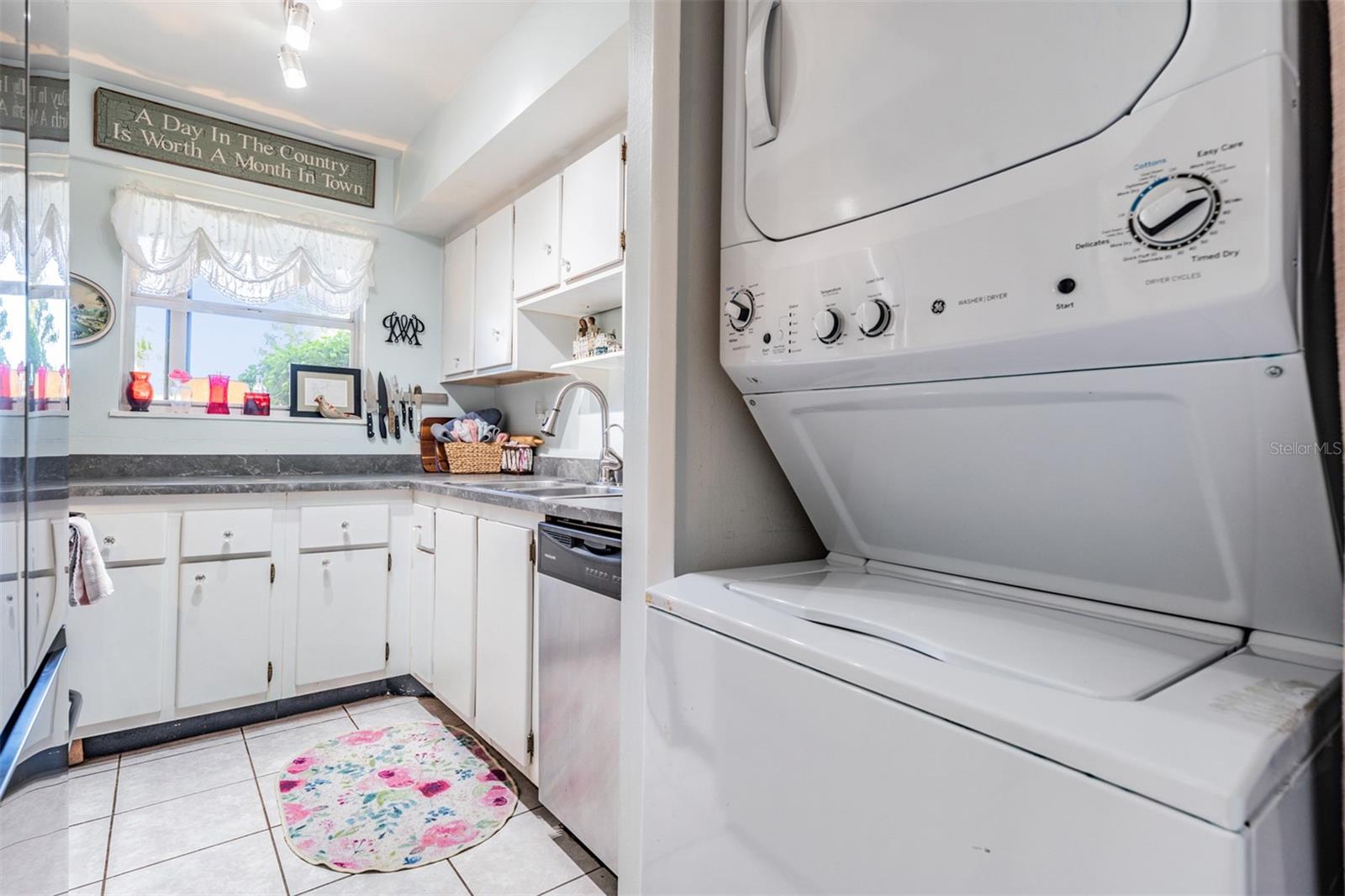 WINDRUSH BAY CONDO - Residential