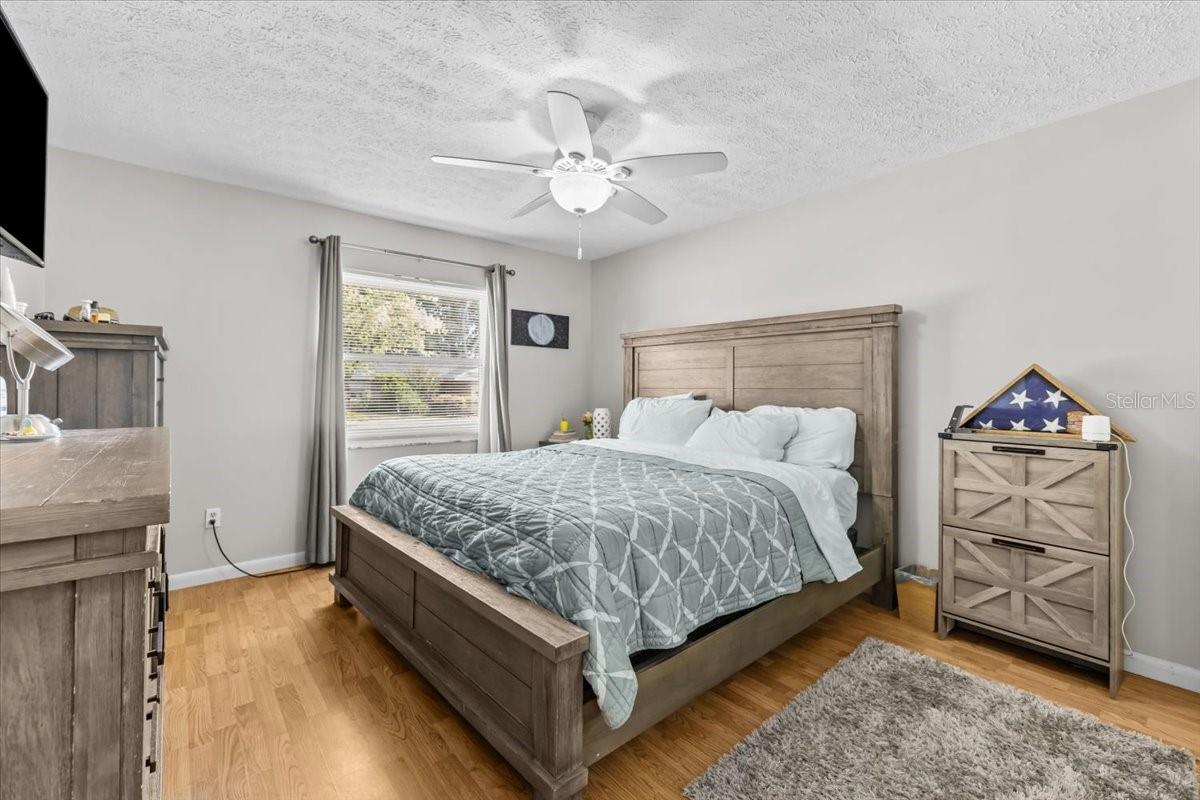 PRESIDENTIAL MANOR - Residential