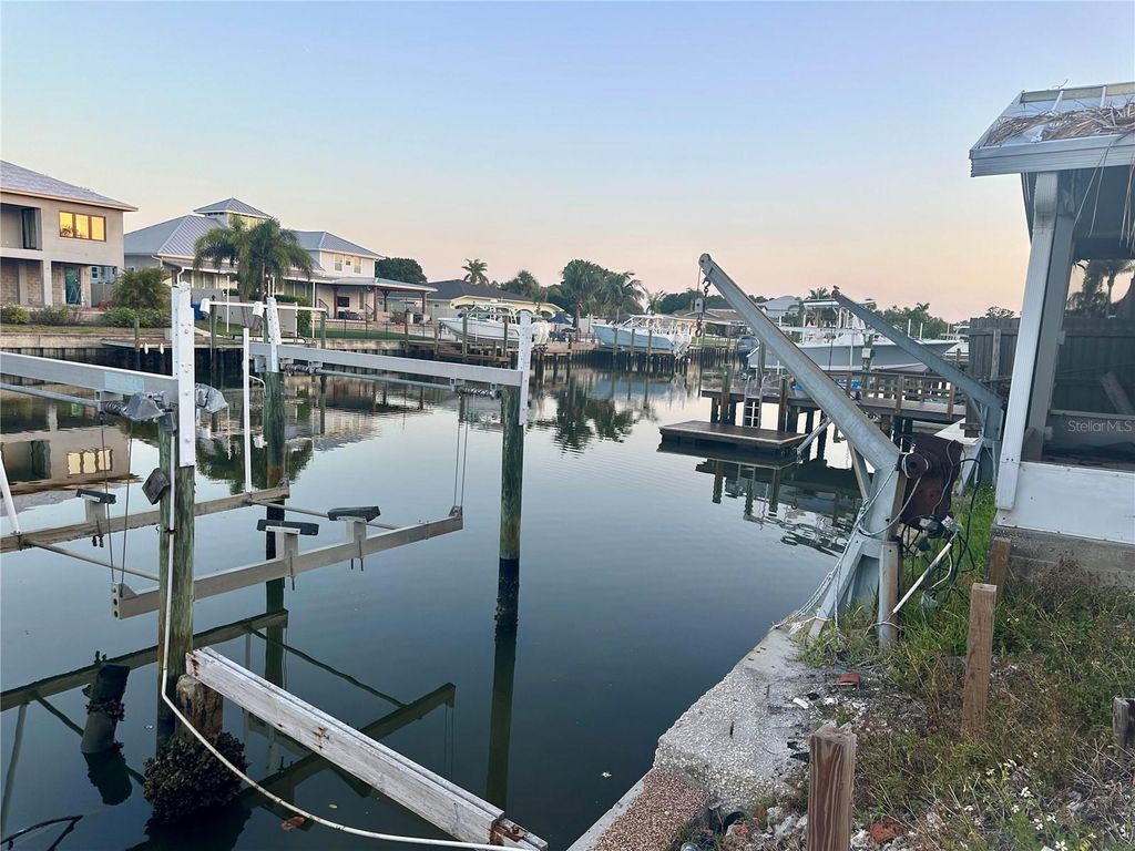 Photo of 3920 Venetian Way, Tampa, FL 33634 (MLS # TB8410353)