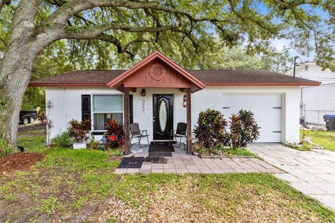 A home in APOPKA