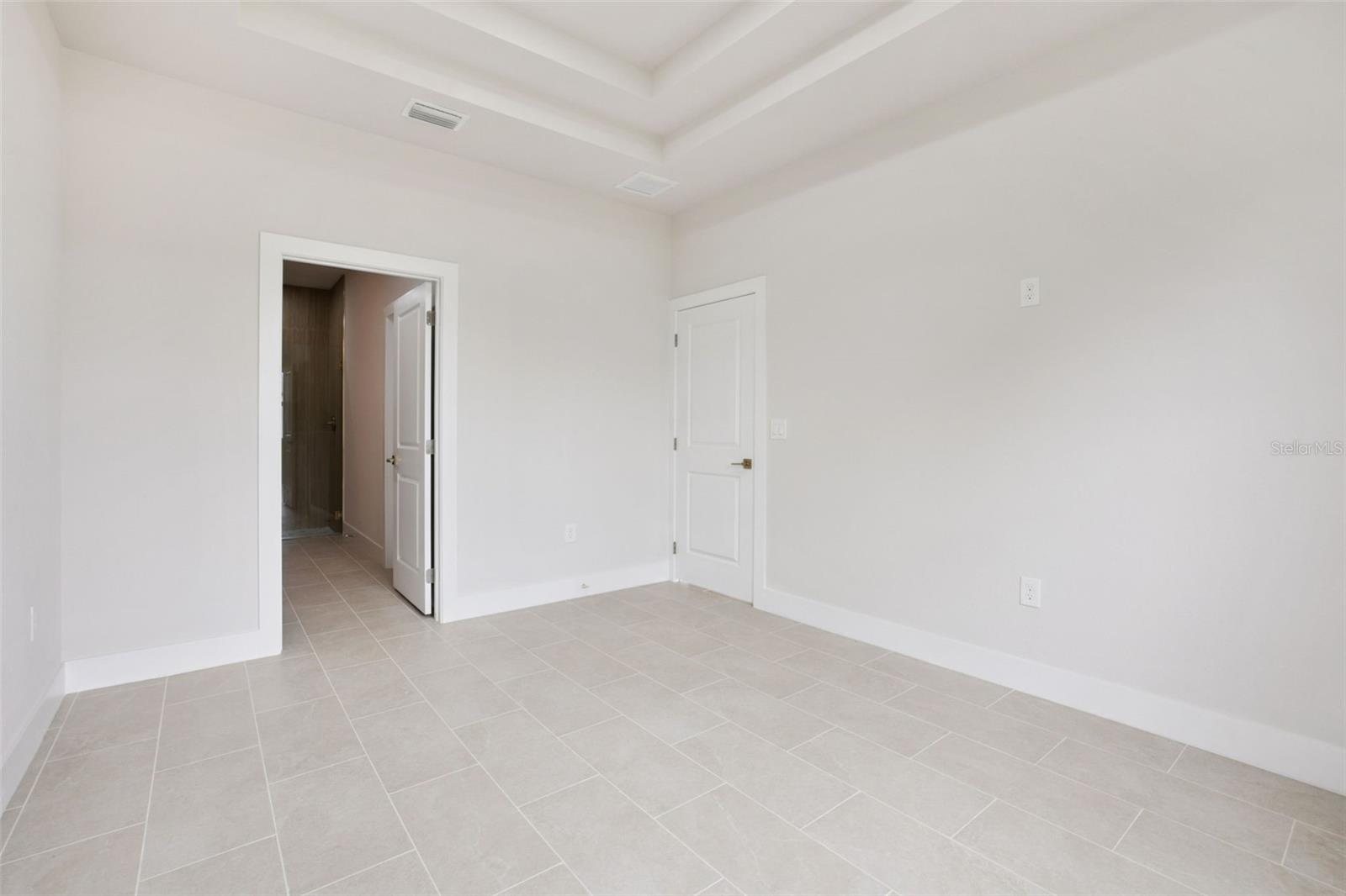 LEHIGH ESTATES - Residential Income