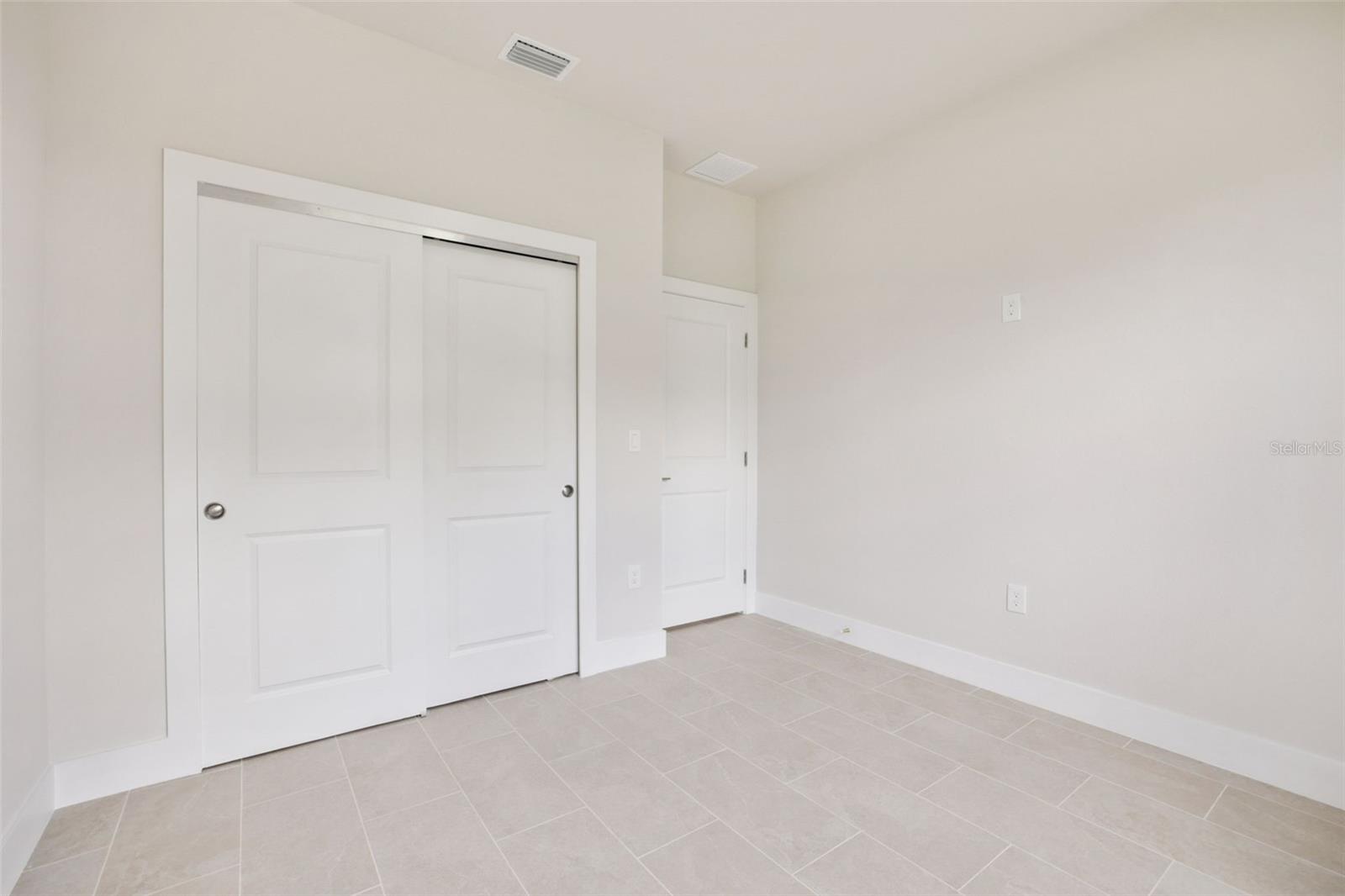 LEHIGH ESTATES - Residential Income