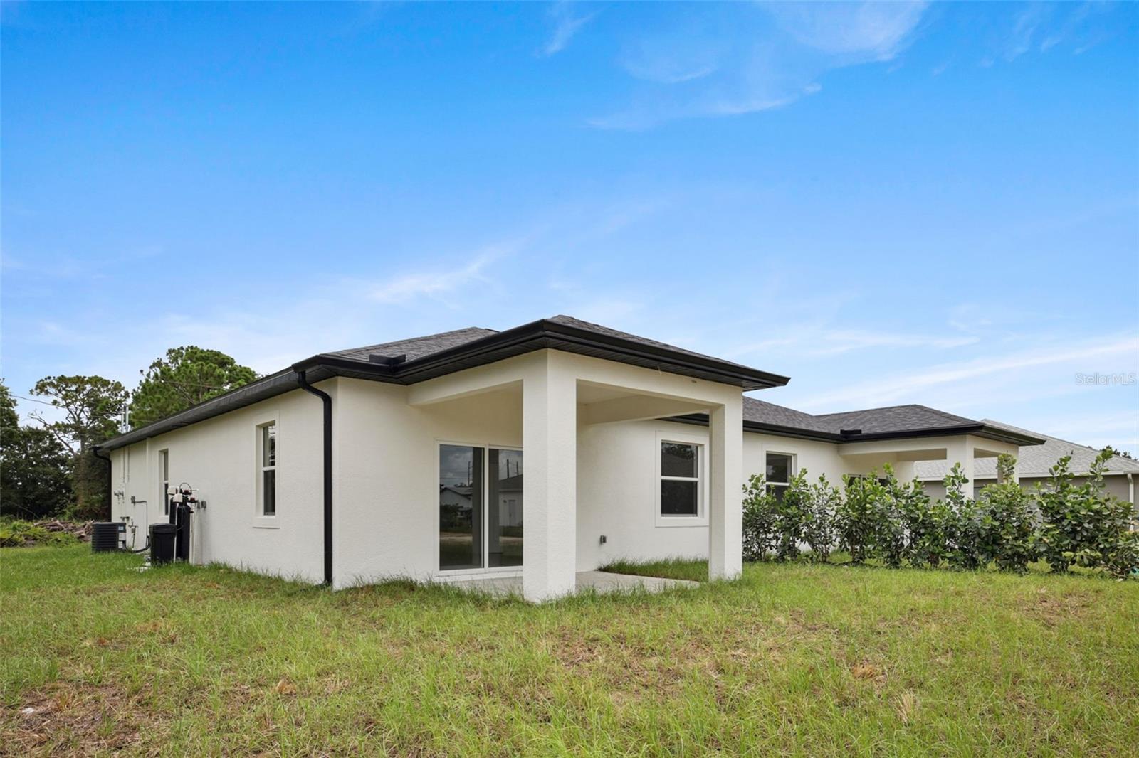 LEHIGH ESTATES - Residential Income