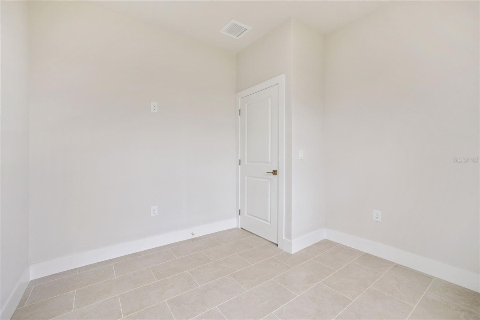 LEHIGH ESTATES - Residential Income