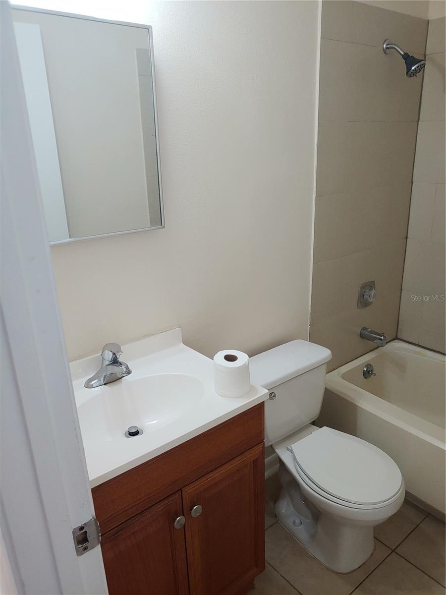 DELTONA LAKES UNIT 74 - Residential Lease