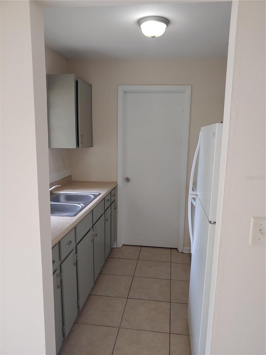 DELTONA LAKES UNIT 74 - Residential Lease