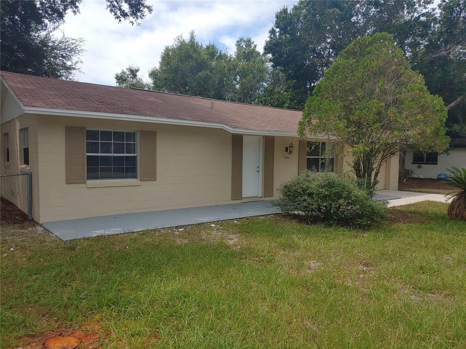 DELTONA LAKES UNIT 74 - Residential Lease