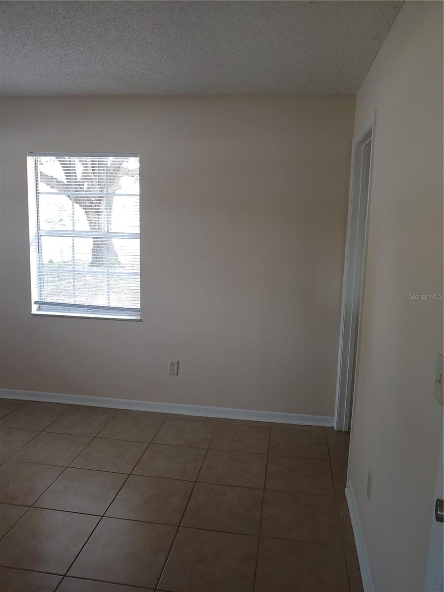 DELTONA LAKES UNIT 74 - Residential Lease
